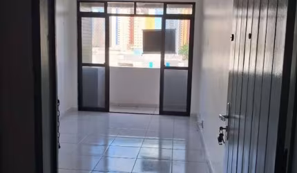 Apartamento com 3 dormitórios à venda, 70 m² por R$ 295.000,00 - Miramar - João Pessoa/PB