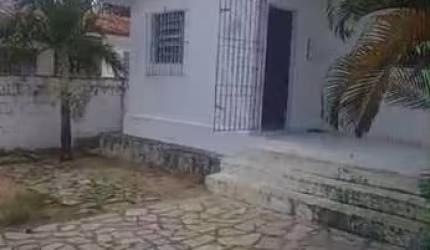 Casa com 3 dormitórios à venda por R$ 220.000,00 - Bairro das Indústrias - João Pessoa/PB