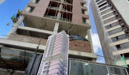 Apartamento com 2 dormitórios à venda, 59 m² por R$ 636.526,59 - Miramar - João Pessoa/PB