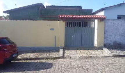 Casa com 3 dormitórios à venda por R$ 250.000,00 - Mangabeira - João Pessoa/PB