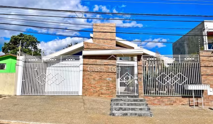 Casa semimobiliada à venda Neves