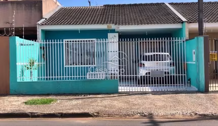 Casa à venda em Uvaranas