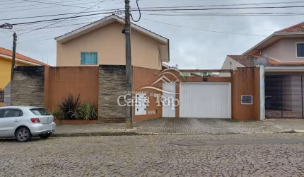 Sobrado à venda em Uvaranas