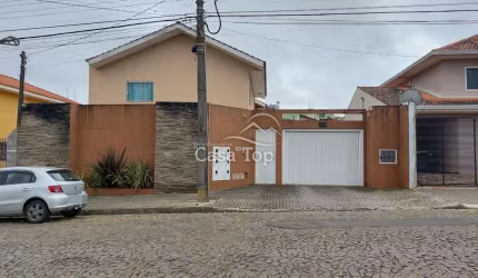 Sobrado à venda em Uvaranas