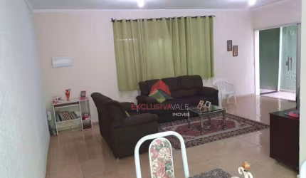 Casa com 3 dormitórios à venda, 173 m² por R$ 379.000,00 - Residencial Santa Helena - Taubaté/SP