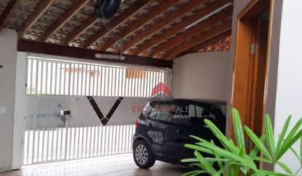 Casa com 3 dormitórios à venda, 89 m² por R$ 850.000,00 - Villa Branca - Jacareí/SP