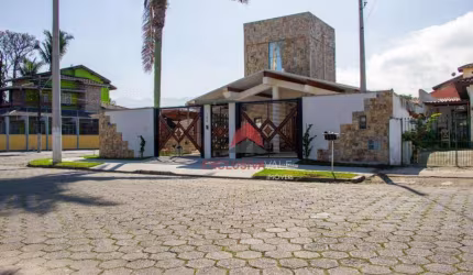 Casa com 3 dormitórios à venda, 220 m² por R$ 1.950.000,00 - Indaiá - Caraguatatuba/SP