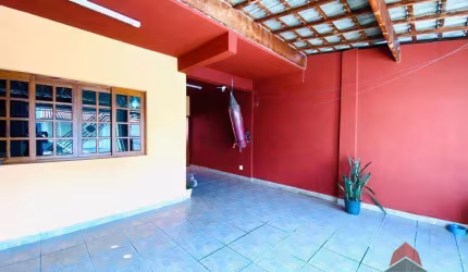 Lindo Sobrado com 03 dormitórios (1st.) à venda, 172 m² por R$ 455.000 - Putim - São José dos Campos/SP