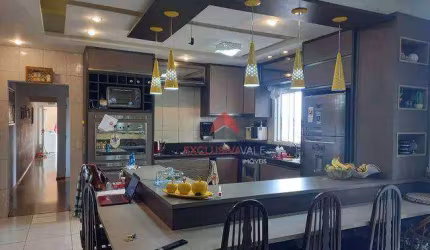 Excelente Sobrado com 03 dormitórios à venda, 270 m² por R$ 955.000 - Jardim Oriente - São José dos Campos/SP