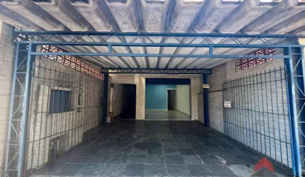 Excelente Sobrado comercial com 03 salões comerciais e 01 dormitório à venda, 130 m² por R$ 680.000 - Jardim Paulista - São José dos Campos/SP