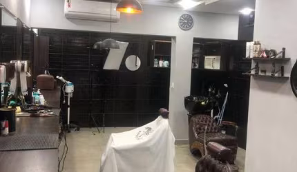 PONTO/LOJA/BOX - venda por R$ 920.000 ou aluguel por R$ 0/mês - Vila Industrial - São José dos Campos/SP