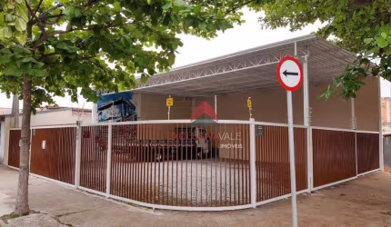 Terreno de esquina à venda, 225 m² por R$ 607.000 - Parque Industrial - São José dos Campos/SP