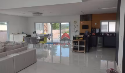 Casa à venda, 580 m² por R$ 2.438.000,00 - Tapanhão - Jambeiro/SP