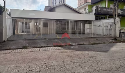 Linda Casa Comercial com 05 Salas à venda, 206 m² por R$ 1.220.000 - Jardim São Dimas - São José dos Campos/SP