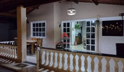 Casa com 2 dormitórios à venda, 177 m² por R$ 532.000,00 - Jardim São Vicente - São José dos Campos/SP