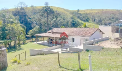 Chácara com 3 dormitórios à venda, 532400000 m² por R$ 800.000,00 - Chácara Havai  - São José dos Campos/SP