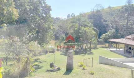 Chácara com 3 dormitórios à venda, 532400000 m² por R$ 800.000,00 - Chácara Havai  - São José dos Campos/SP