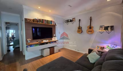 Execelente Casa com 02 dormitórios à venda, 85 m² por R$ 630.000 - Eugênio de Melo - São José dos Campos/SP