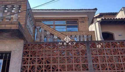 Casa com 3 dormitórios à venda, 180 m² por R$ 898.000,00 - Vila São Jorge - Barueri/SP