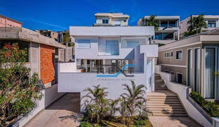 Casa com 4 dormitórios à venda, 365 m² por R$ 4.600.000,00 - Residencial Burle Marx - Santana de Parnaíba/SP