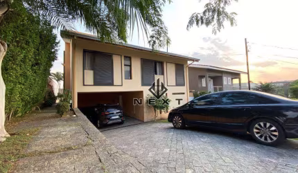 Casa com 4 dormitórios, sendo 2 suítes à venda, 400 m² no Alphaville Residencial Dez (Alphaville) - Santana de Parnaíba/SP