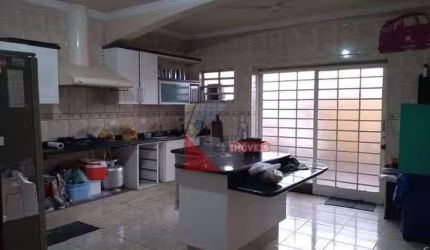 Casa com 3 dormitórios à venda, 365 m² por R$ 550.000 - Nova Americana - Americana/SP