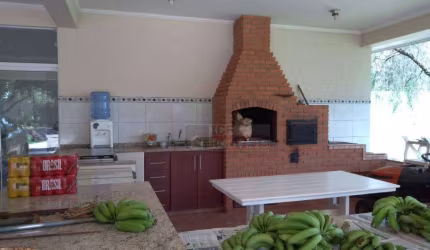 Casa com 3 dormitórios à venda, 350 m² por 2.350 m² de Terreno- Vale das Paineiras - Americana/SP