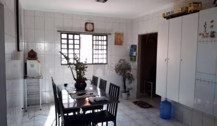 Casa com 3 dormitórios à venda, 255 m² por R$ 530.000,00 - Campo Limpo - Americana/SP