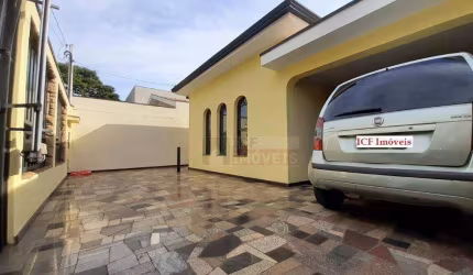 Casa Residencial/Comercial com 3 dormitórios à venda, 300 m² terreno e 173 m² de construção  por R$ 580.000 - no Jardim São Pedro - Americana/SP