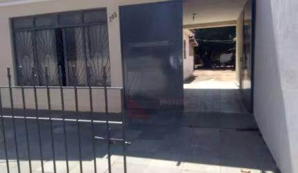 casa em local privilegiado de 720 metros de terreno