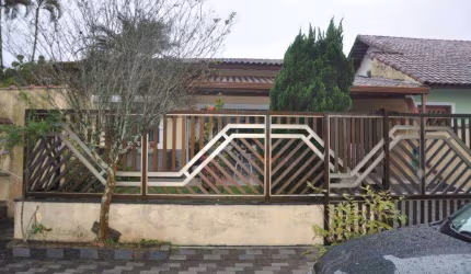 Casa com 2 dormitórios à venda, 149 m² por R$ 450.000 - Balneário Três Marias - Peruíbe/SP