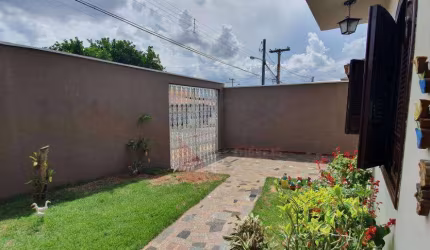 Casa com 4 dormitórios à venda, 254 m² por R$ 750.000,00 - Vila Cordenonsi - Americana/SP