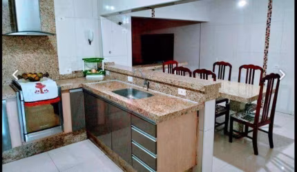 Casa com 4 dormitórios à venda, 160 m² por R$ 650.000,00 - Campo Limpo - Americana/SP