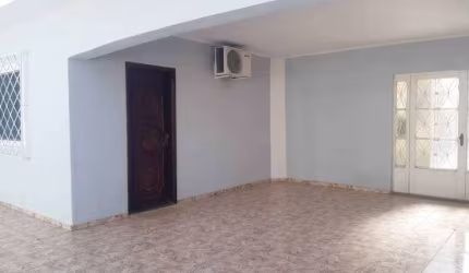 Casa no Jardim São Francisco em Santa Bárbara D'Oeste/SP