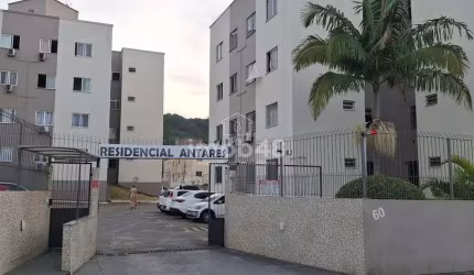 Venda de Apartamento 60m² em Serraria - São José por R$223.000