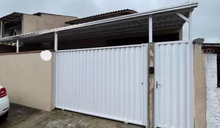 CASA TERREA NO BAIRRO MURTA - ITAJAÍ