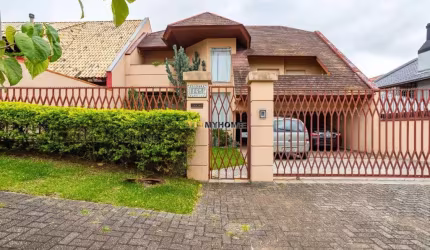 Charmosa Casa com 603m² no Campina do Siqueira - Curitiba - SO9082