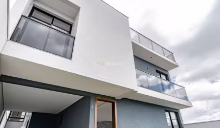 Excelente Sobrado com amplo terraço no Atuba última unidade