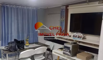 Casa de condomínio a 200m da praia