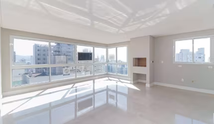 Apartamento no Ed. Biarritz em Balneário Camboriú