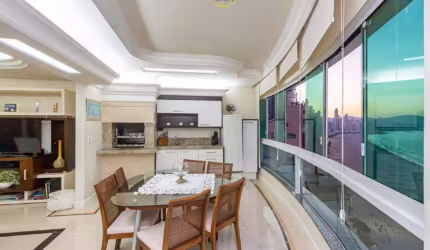 Apartamento Frente Mar no Edificio Villa Cora em Balneário Camboriú