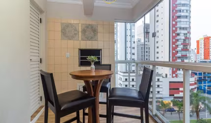 Apartamento à venda em Balneário Camboriú no Centro com 3 quartos