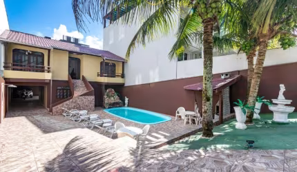 casa á venda na praia brava com 5 quartos