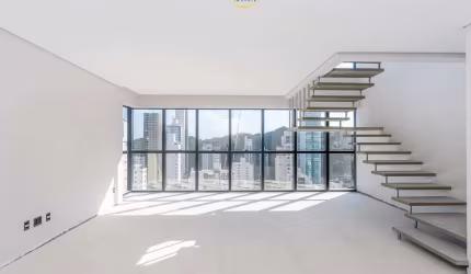 Cobertura à venda na 2ª Quadra em Balneário Camboriú
