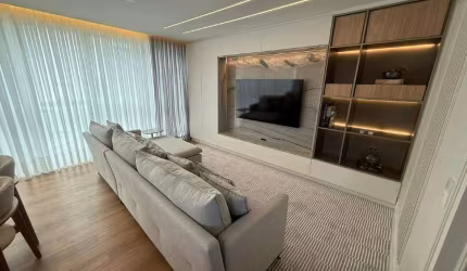 Apartamento à venda no Ed. Skyline em Balneário Camboriú