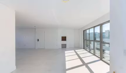 Apartamento à venda no Ed. Las Brisas Residencial em Balneário Camboriú