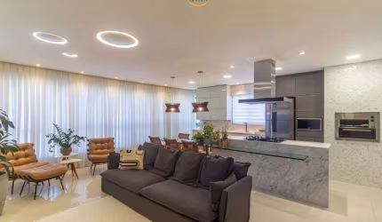 Apartamento à venda na 2ª Quadra de Balneário Camboriú com 3 quartos