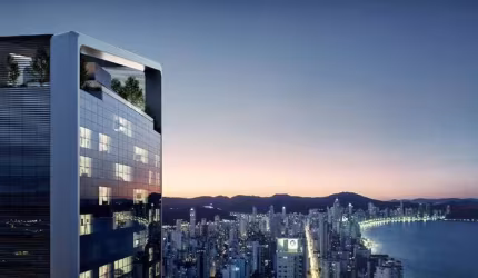 Apartamento à venda com 03 suítes no Centro de Balneário Camboriú.