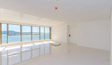Apartamento à venda no Ed. Yachthouse by Pininfarina