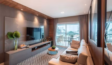 Apartamento com 03 suítes, mobiliado à venda na Praia Brava.